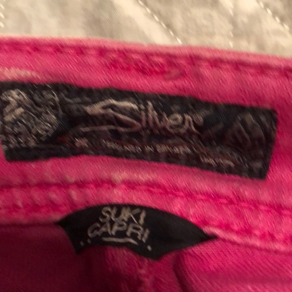Distressed pink Capri - Picture 3 of 5